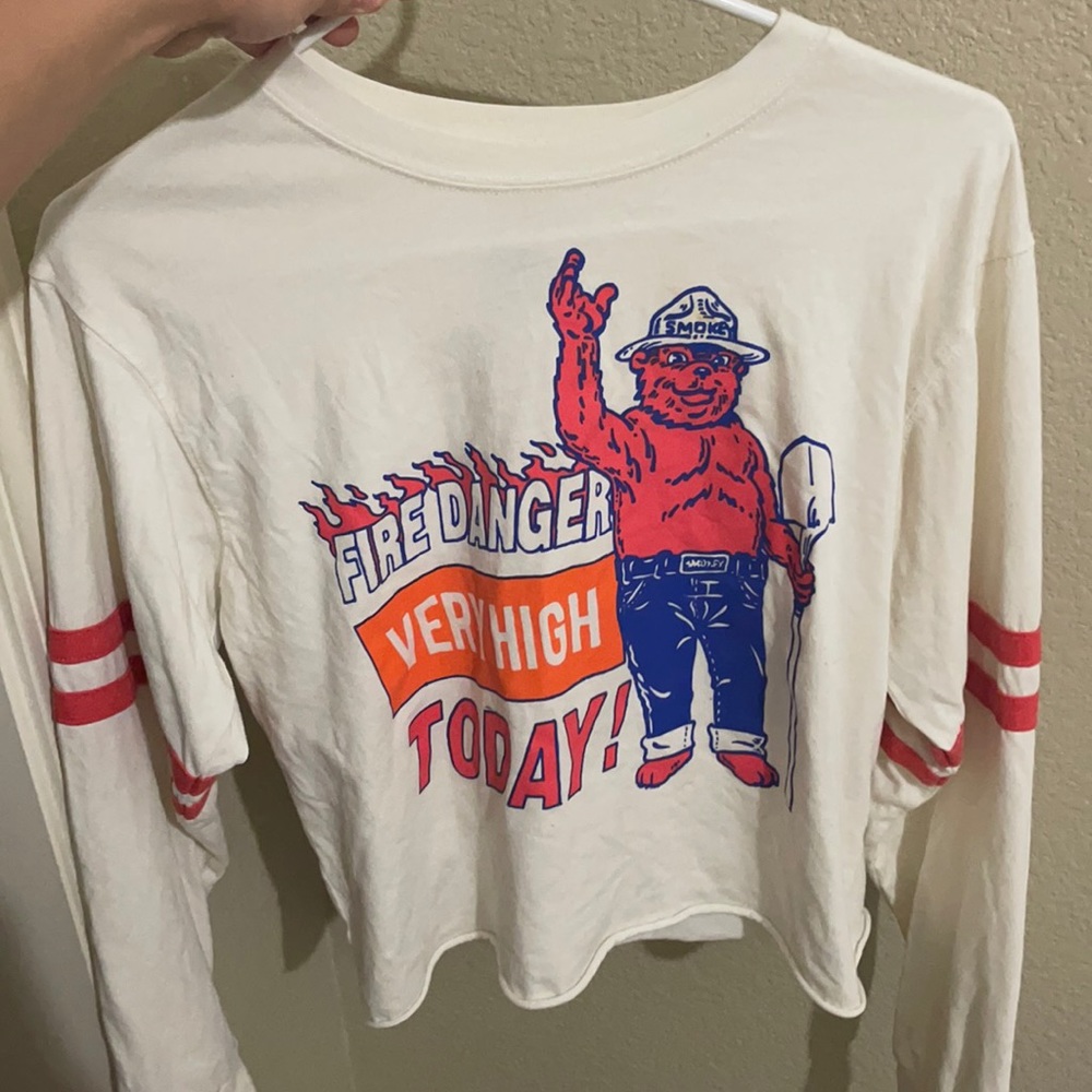 Women’s Medium White Long Sleeve